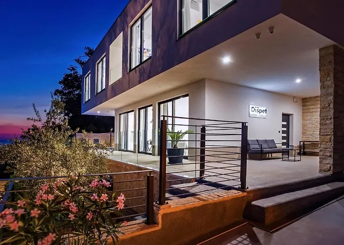 Nice Home In Celina With Sauna سيلينا